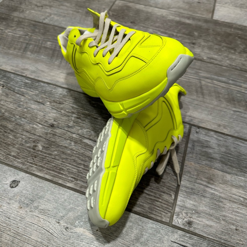 Gucci Rhyton Sneakers Size 11